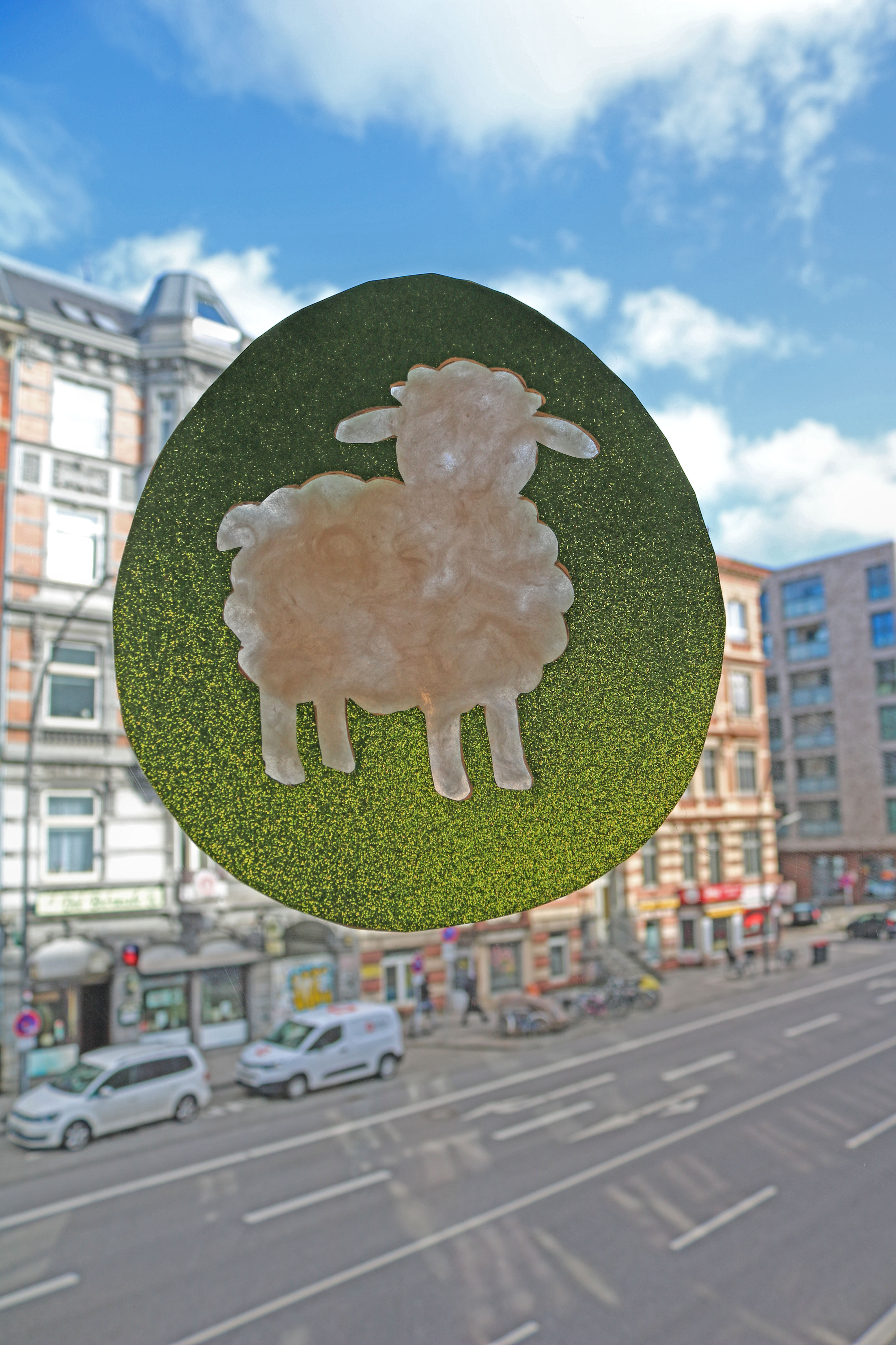 Fensterbild Ostern basteln Kleinkinder, Watte, einfach U3 2 Jahre